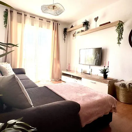 Sweet Holidays In Parque De La Reina By Deihu Experiences *